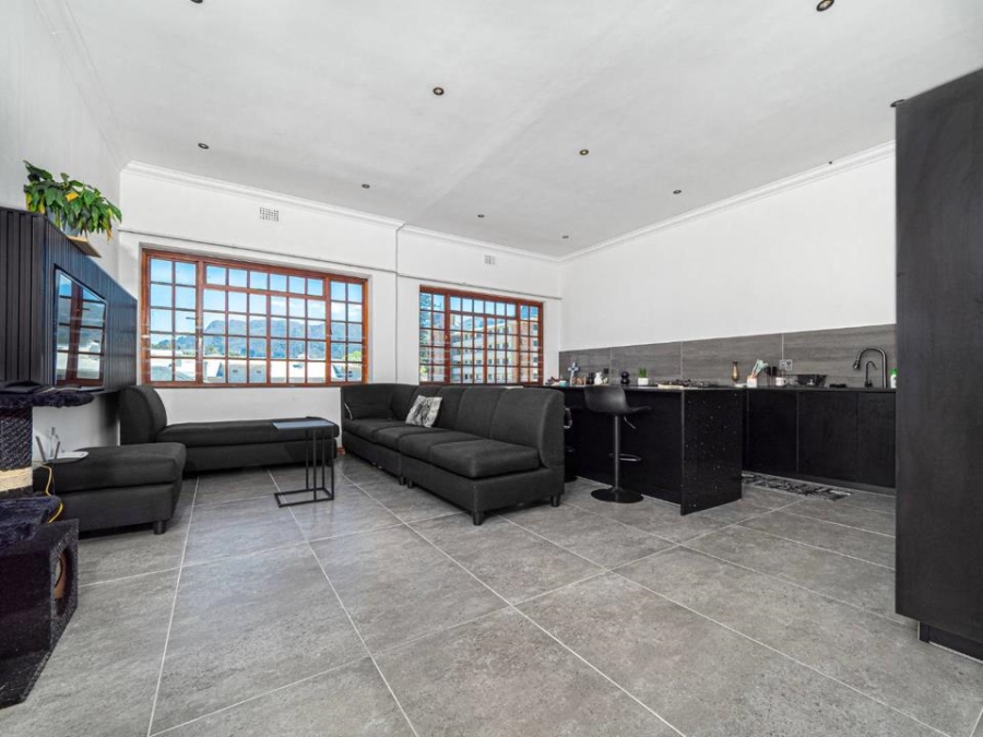 To Let 2 Bedroom Property for Rent in Wynberg Upper Western Cape